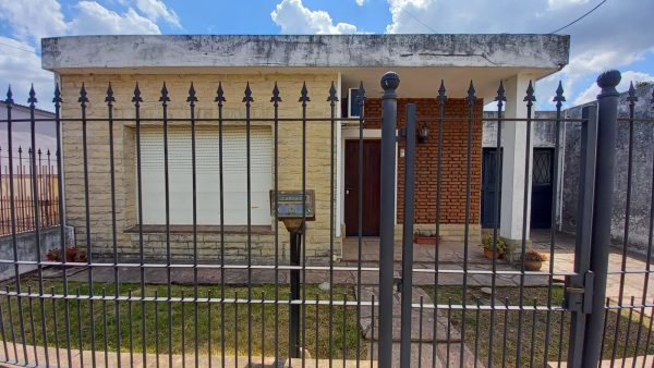 Casa sobre calle Belgrano 892, 100mts2 aprox. cubiertos - Imagen 3