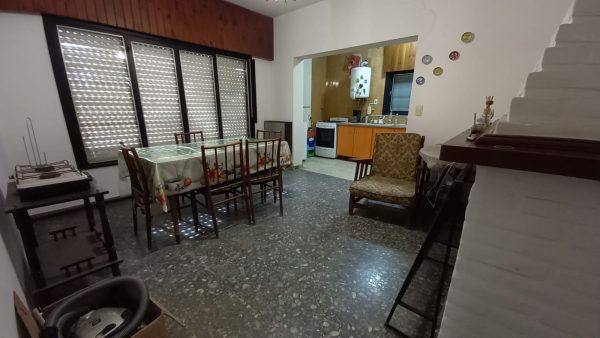 Casa sobre calle Santiago del Estero 1082 edificado 140mts2 - Imagen 6