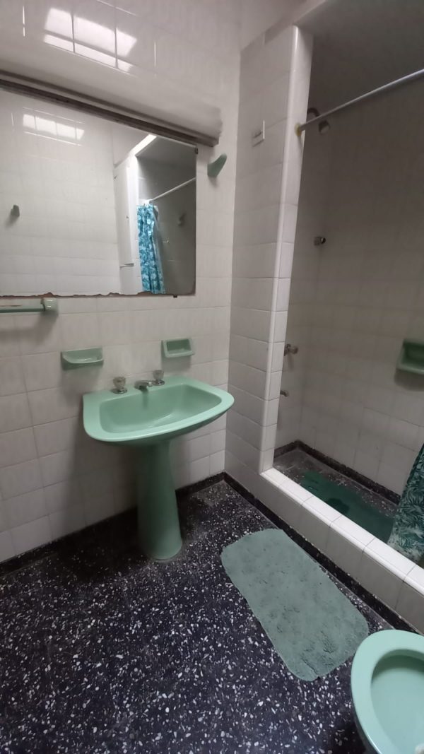 Casa sobre calle Santiago del Estero 1082 edificado 140mts2 - Imagen 14