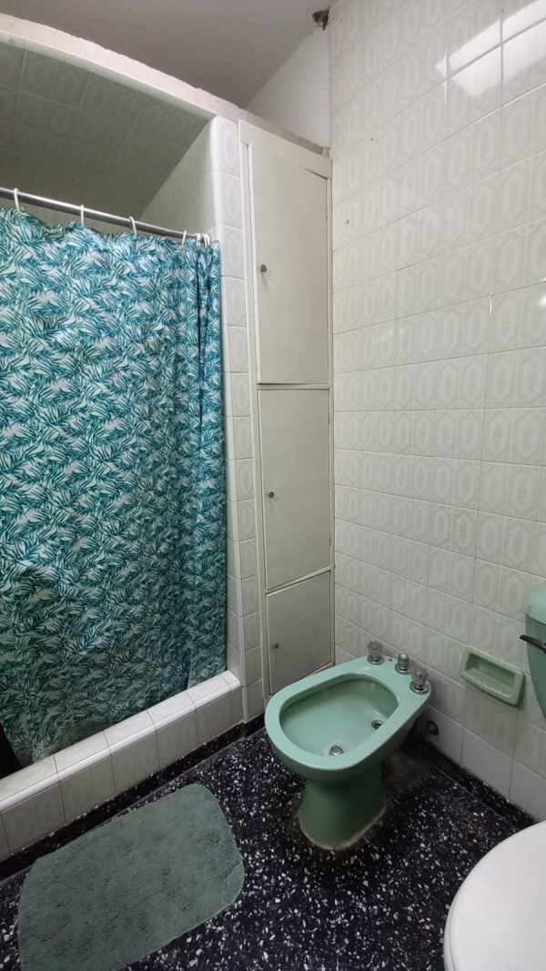 Casa sobre calle Santiago del Estero 1082 edificado 140mts2 - Imagen 13