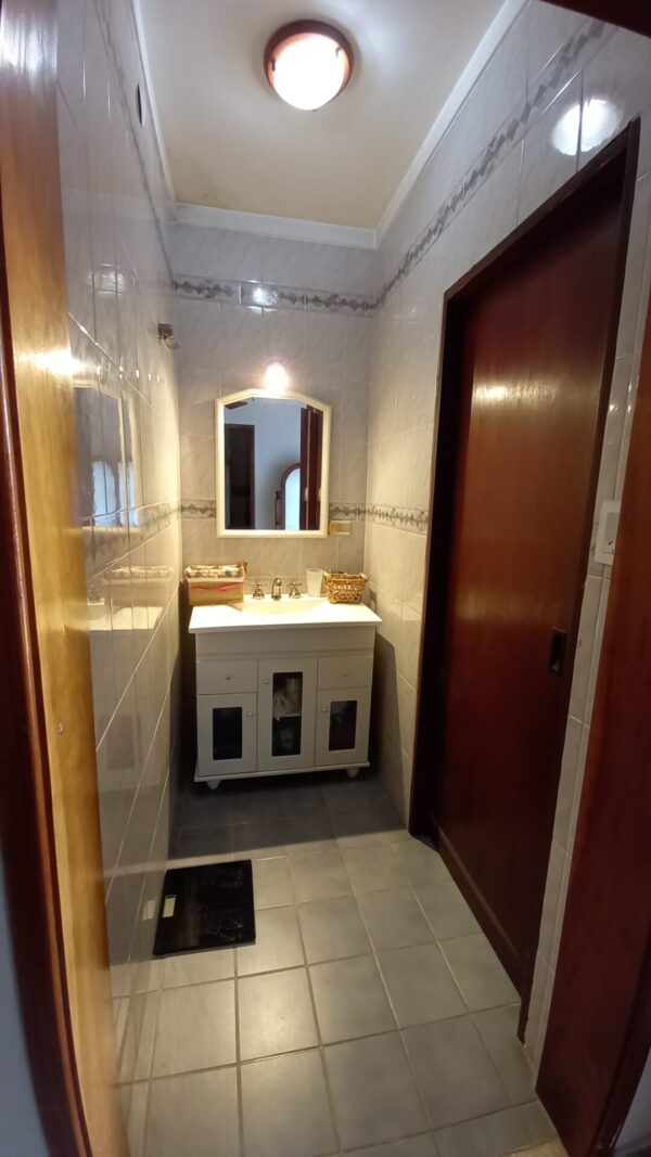 En venta casa en excelente estado 192mts2 cubiertos sobre Av. Leandro N. Alem 1424 - Imagen 17
