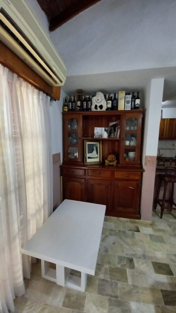 En venta casa en excelente estado 192mts2 cubiertos sobre Av. Leandro N. Alem 1424 - Imagen 9