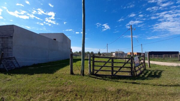 Terreno en venta "La Filomena" calle Dr. R. Favaloro y Tucumán, superficie 295m2 - Imagen 2