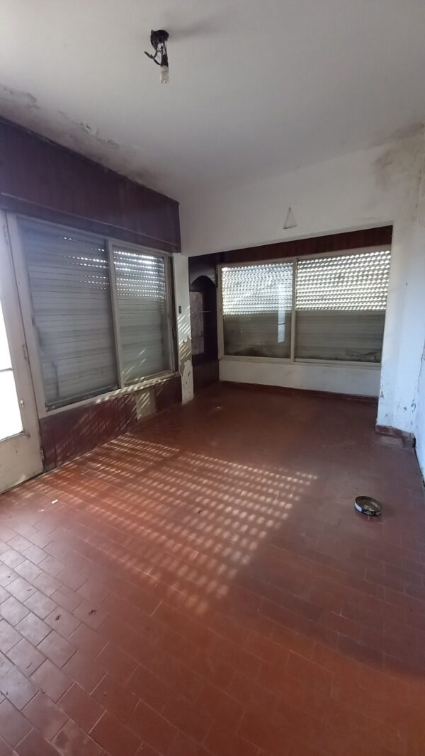 En venta casa 140mts2 cubiertos sobre calle Alsina 735 - Imagen 4