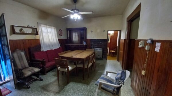 En venta casa antigua, edificados 140m2, terreno 350m2 a 100m del centro - Imagen 9