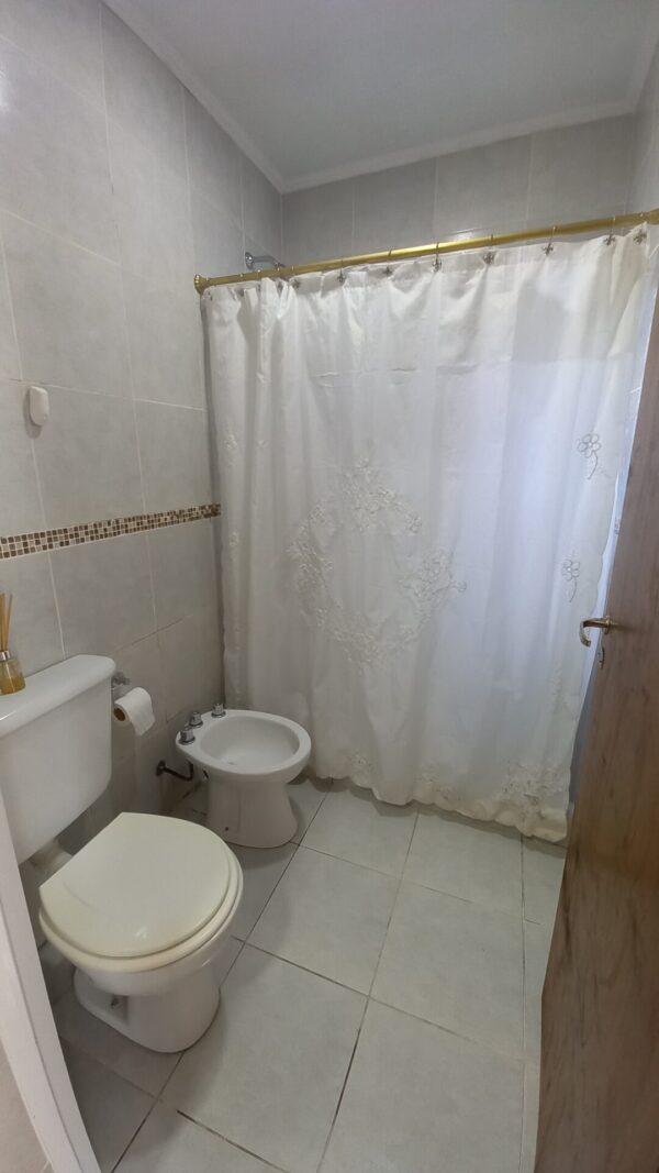 En venta casa, edificados 126m2, terreno 330m2, calle Sarmiento 972 - Imagen 6