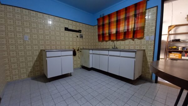 En venta casa, edificados122m2, terreno 406m2, sobre Av. Leandro N. Alem 1168 - Imagen 13