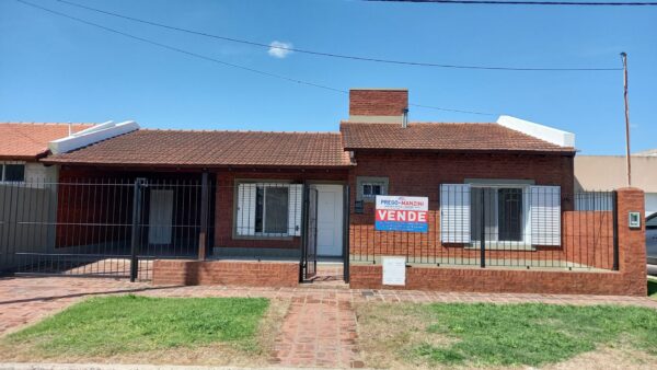 En venta, casa edificado 122mts2 sobe Francia