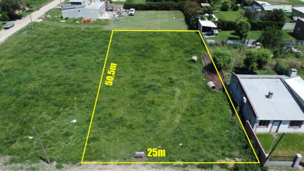 Terreno en venta, calle Mármol entre Tucumán y Mendoza, Barrio La Filomena, superficie 1.262m2