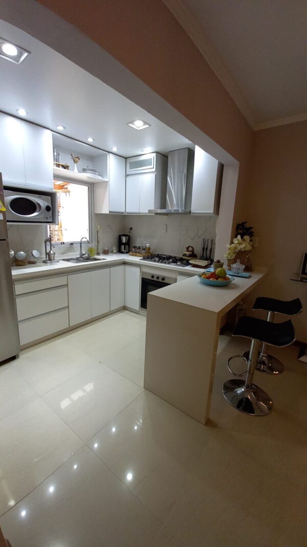 En venta casa en excelente estado, moderna, 220mts2 cubiertos, pileta, sobre calle Formosa 1289 - Imagen 12