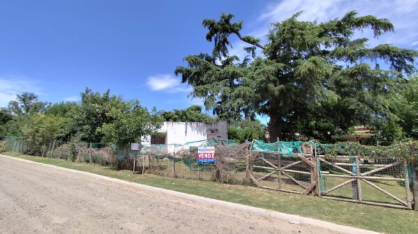 En venta casa edificado 32mts2 sobe Antártida Argentina 827