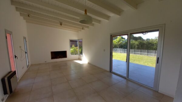 En venta: casa moderna, luminosa, hermoso parque, 181mts2 edificados, con pileta, sobre calle Almafuerte 864 - Imagen 10