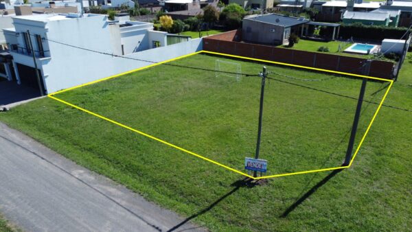 Terreno en venta "El Tropezón" calle domingo F. Sarmiento y Reverendo Padre Lacabe, superficie 645m2 - Imagen 4