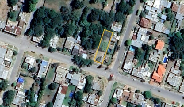 Terreno en venta, Av. Rivadavia 276, superficie 400m2, con cochera y cimientos - Imagen 7