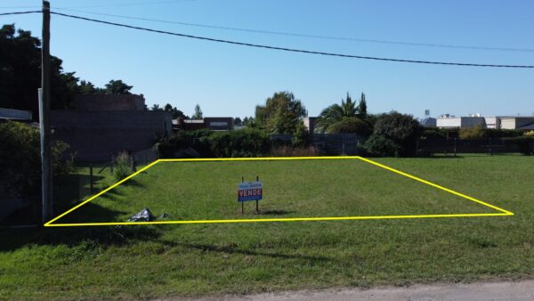 Terreno en venta, barrio "El Tropezón" calle Reverendo Padre Lacabe, superficie 325m2 - Imagen 2