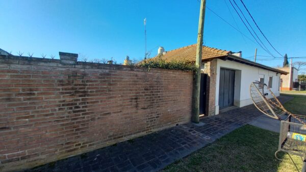 En venta casa 137mts2 cubiertos sobre calles Pablo Neruda y Belgrano - Imagen 4
