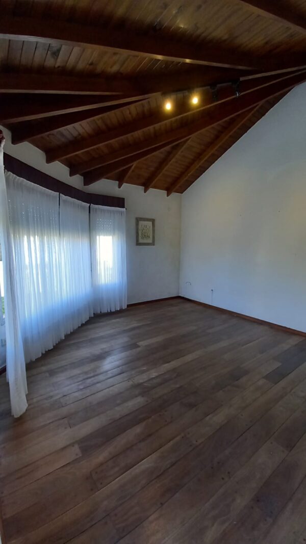 En venta casa 137mts2 cubiertos sobre calles Pablo Neruda y Belgrano - Imagen 8