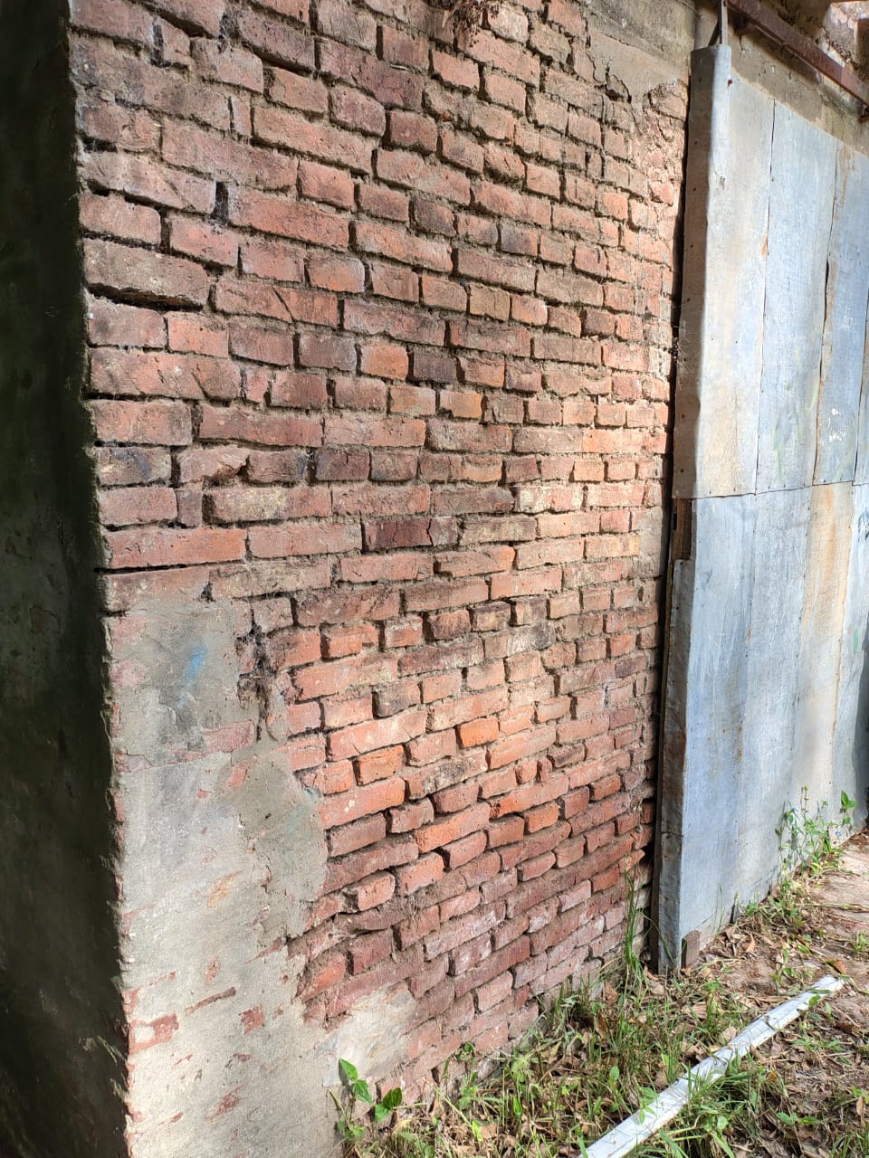 En venta casa 138mts2 cubiertos, terreno 1299m2 sobre calles General Roca 472 Carmen de Areco - Imagen 3