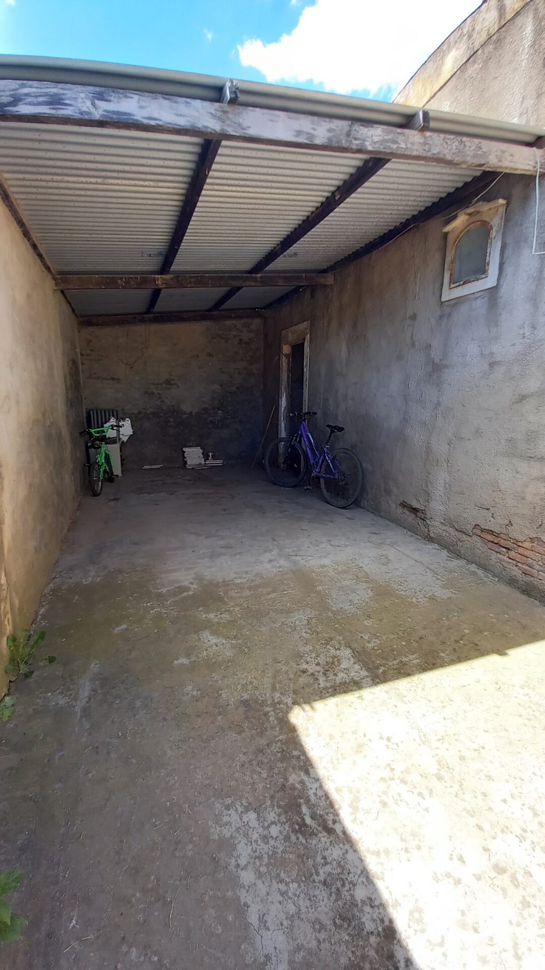 En venta casa 168mts2 cubiertos, terreno 496mts2, con pileta sobre calles Vicente L y Planes 202 - Imagen 12
