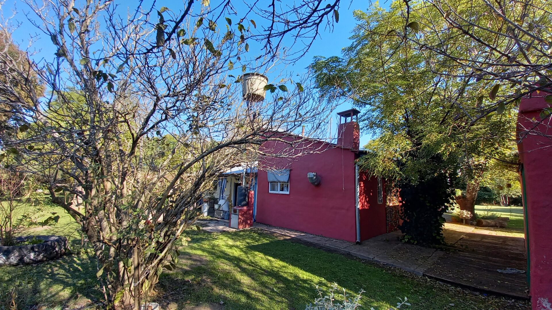 En venta: Casa quinta amueblada, ubicada en La luisa, Capitán Sarmiento, 2.169m2 de terreno, 203m2 edificados con pileta - Imagen 4