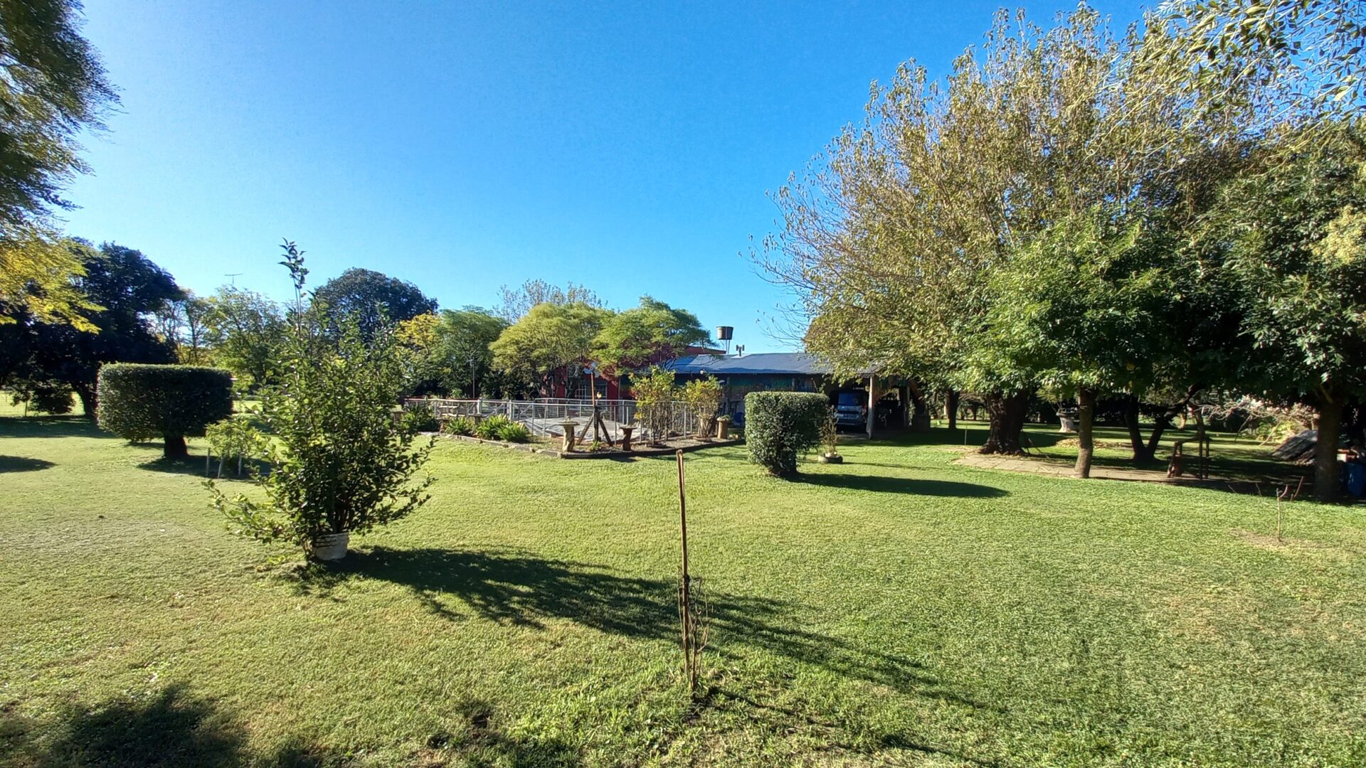 En venta: Casa quinta amueblada, ubicada en La luisa, Capitán Sarmiento, 2.169m2 de terreno, 203m2 edificados con pileta - Imagen 38