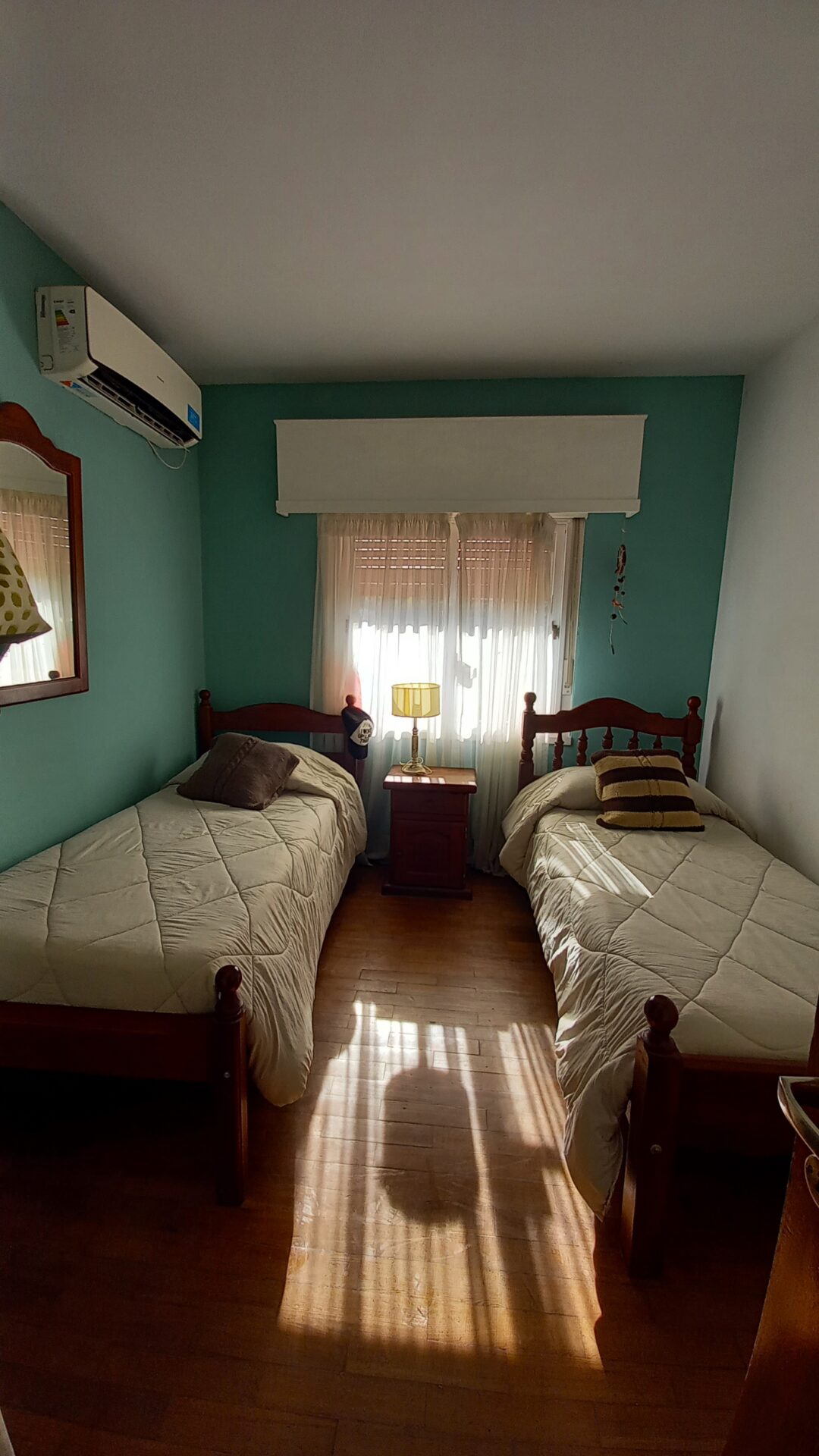 EN VENTA: Espectacular Casa Céntrica de 189 m2 sobre Terreno de 1.000 m2 con Gran Parque y Pileta sobre calles José Mármol 960 - Imagen 17