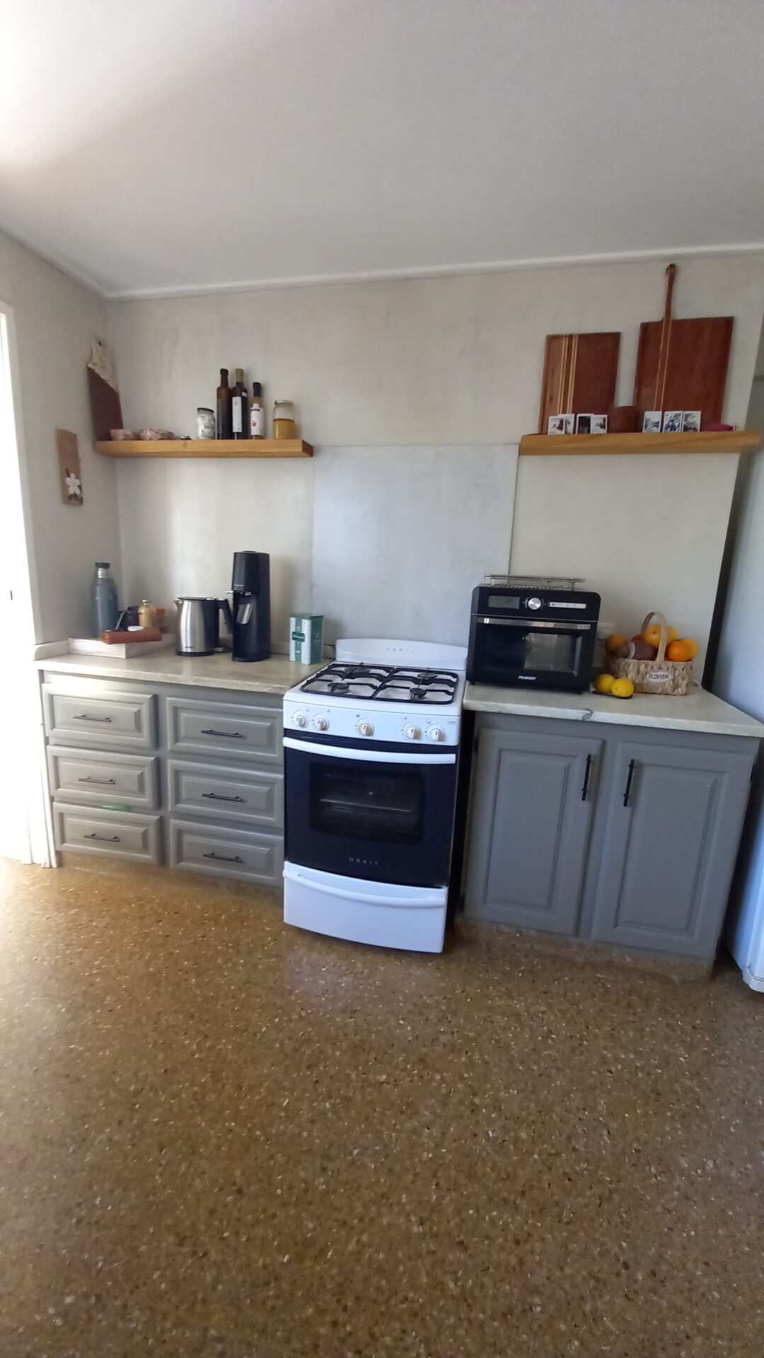 EN VENTA: Espectacular Casa Céntrica de 189 m2 sobre Terreno de 1.000 m2 con Gran Parque y Pileta sobre calles José Mármol 960 - Imagen 11