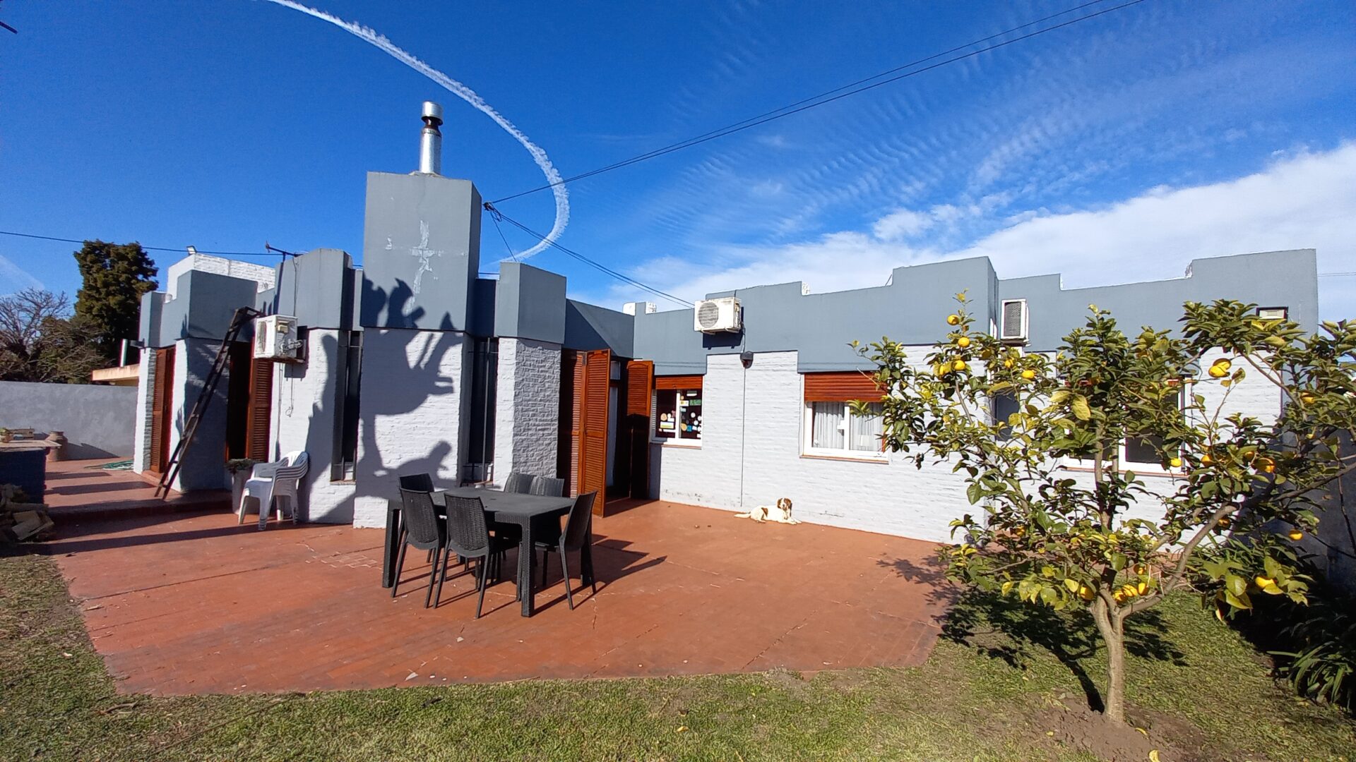 EN VENTA: Espectacular Casa Céntrica de 189 m2 sobre Terreno de 1.000 m2 con Gran Parque y Pileta sobre calles José Mármol 960 - Imagen 27