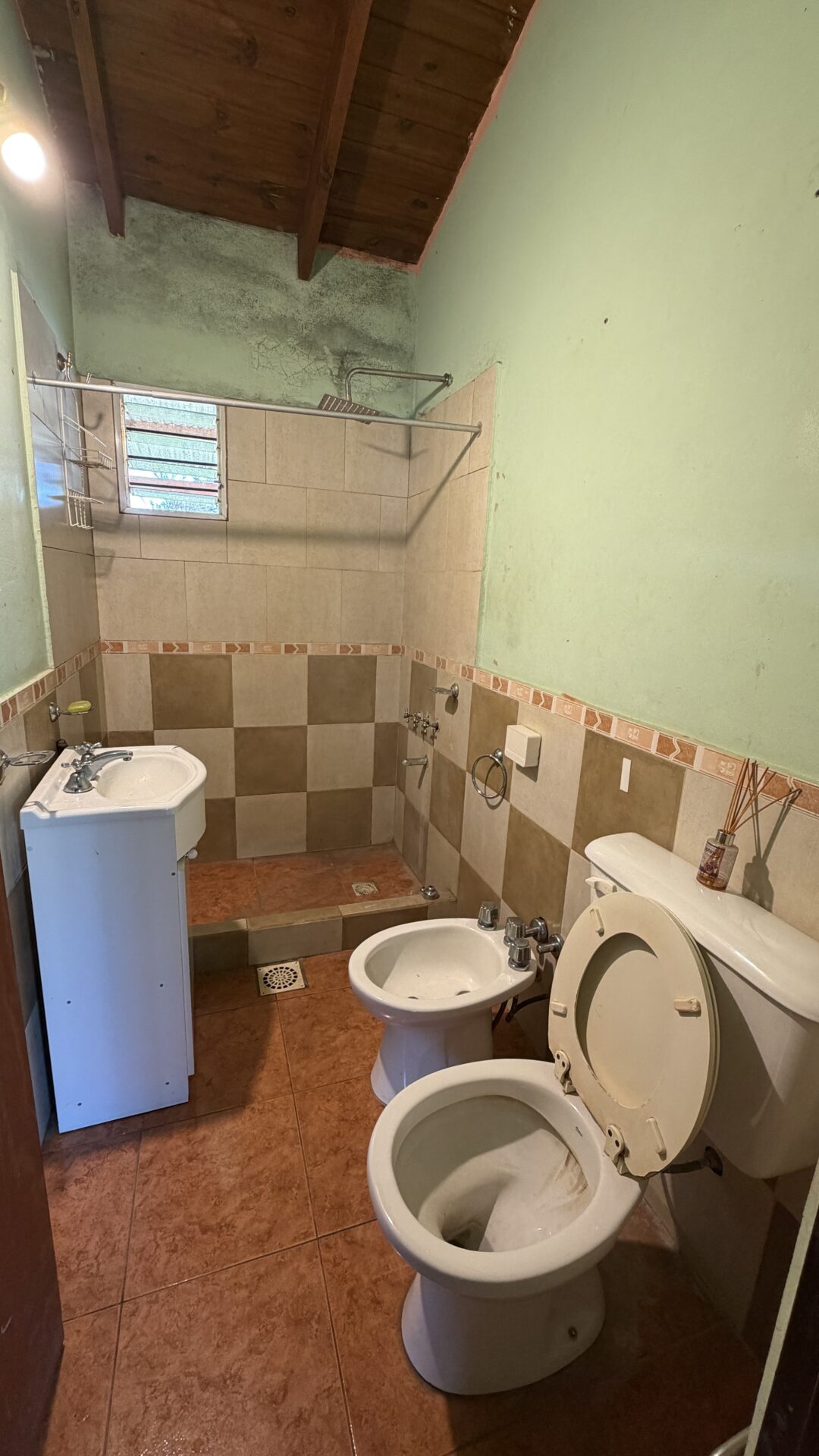 EN VENTA "Duggan" casa 70m2, parque 400m2, San Antonio de Areco - Imagen 7