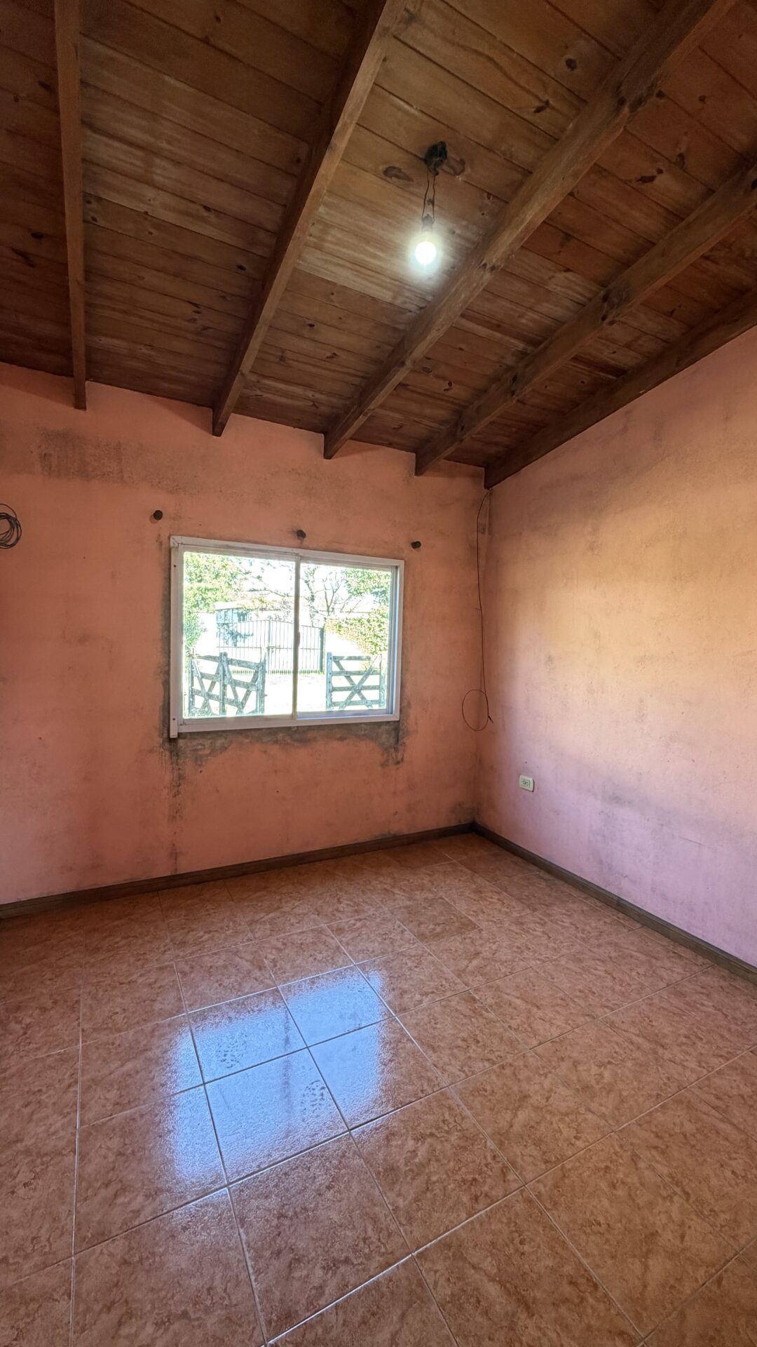 EN VENTA "Duggan" casa 70m2, parque 400m2, San Antonio de Areco - Imagen 9