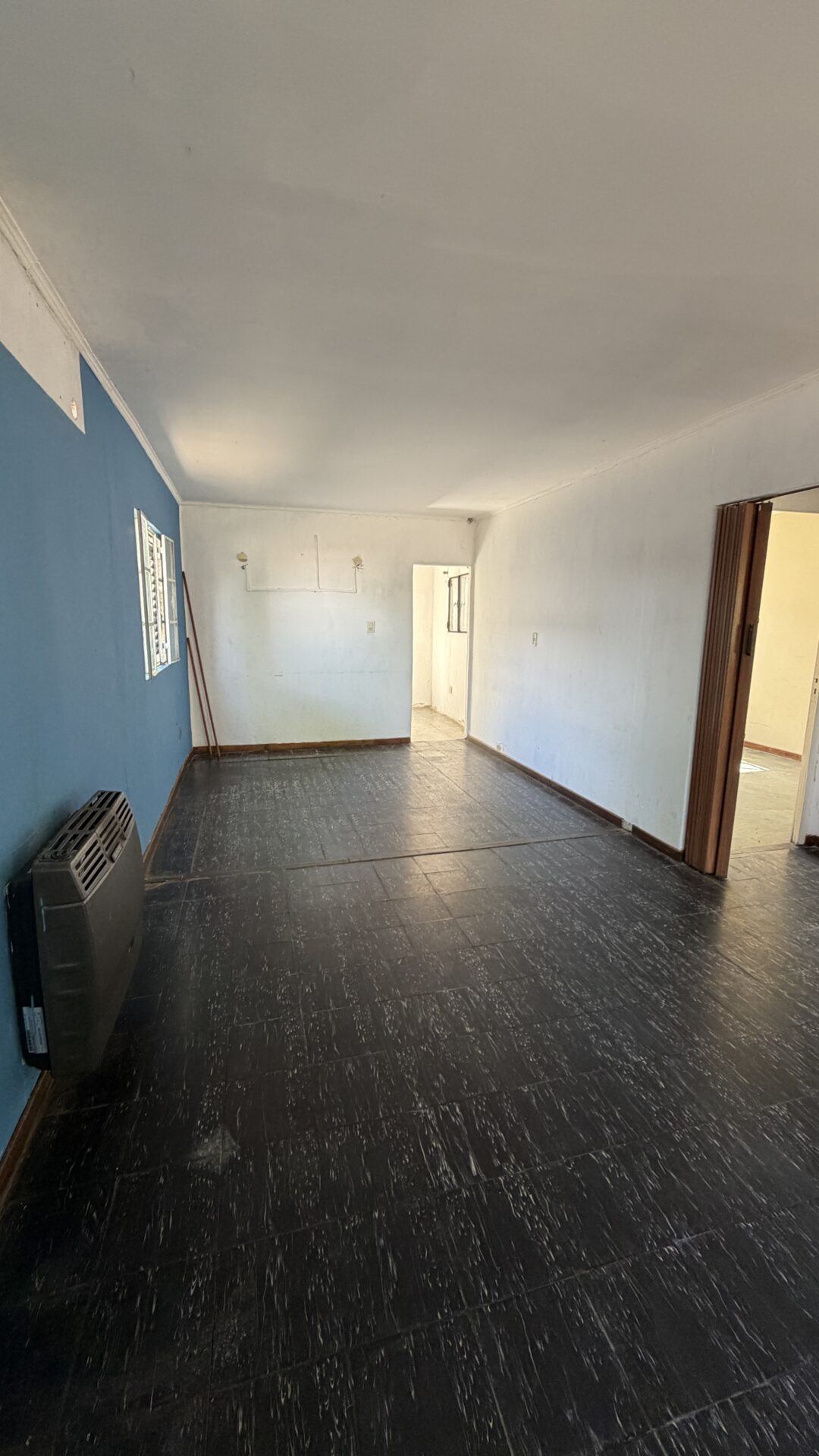 En venta casa frente a plaza San Martin 61m2 edificados terreno 195m2 esquina Alsina y Vicente L. y Planes - Imagen 5